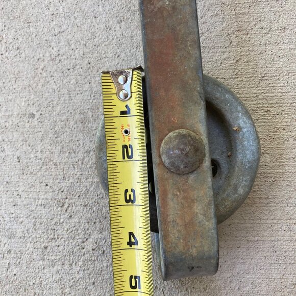 Vintage St John & Co Meat Hook w/ Pulley & Armour Meat Hook Galvanized 59X - Picture 4 of 8